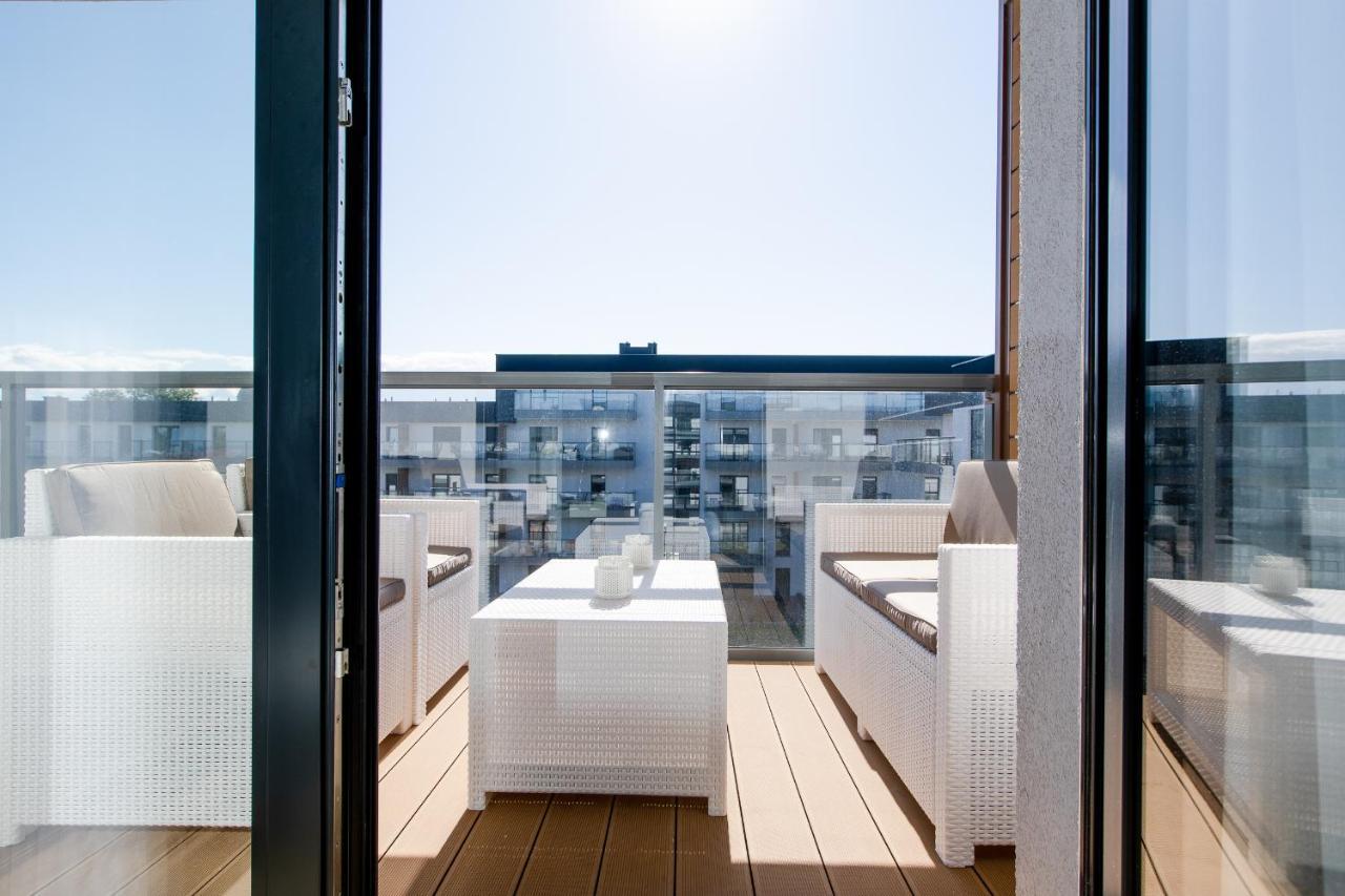Apartament Blekitny Gardenia Dziwnow Z Widokiem Na Morze Epapartamenty Exterior foto