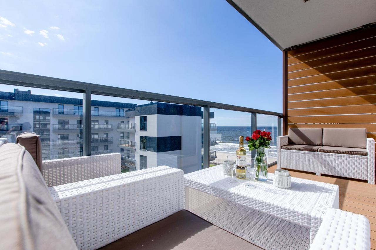 Apartament Blekitny Gardenia Dziwnow Z Widokiem Na Morze Epapartamenty Exterior foto